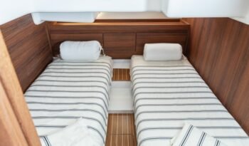 uploads_barcos_g38_interior_985x555_c_dsc2584